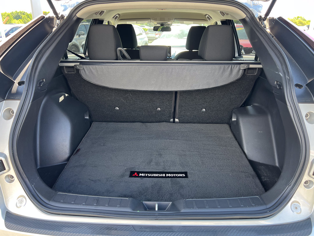 Used 2024 Mitsubishi Eclipse Cross AWD image 6