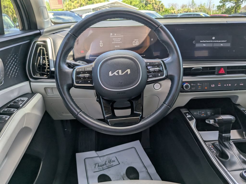 Certified 2025 Kia Sorento S w/ Panoramic Sunroof Package FWD image 15
