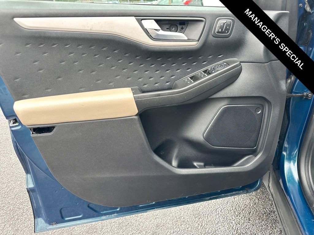 Used 2020 Ford Escape SEL image 13