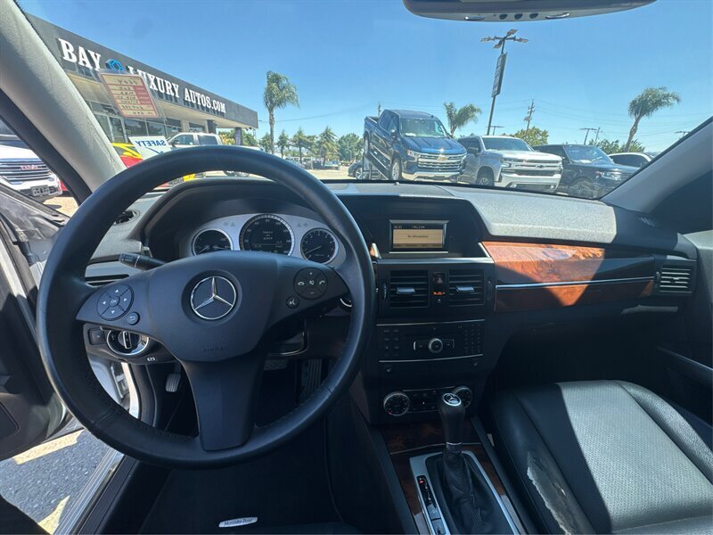 Used 2011 Mercedes-Benz GLK 350 4MATIC image 45