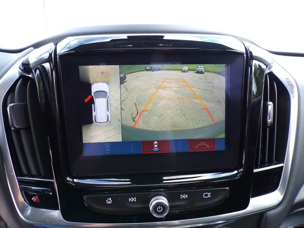 Used 2018 Chevrolet Traverse LT w/ LPO, Floor Liner Package AWD/4WD image 30