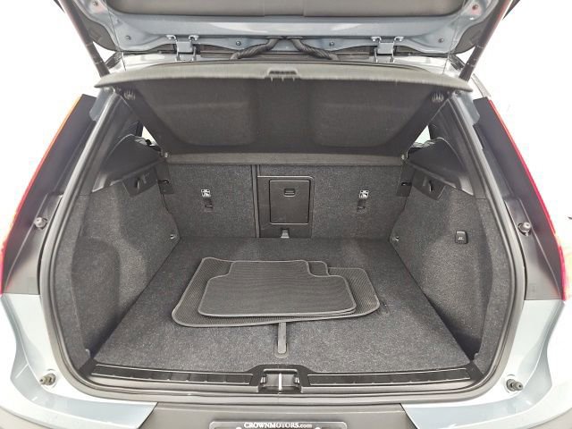 Used 2022 Volvo XC40 P8 Recharge Ultimate image 30