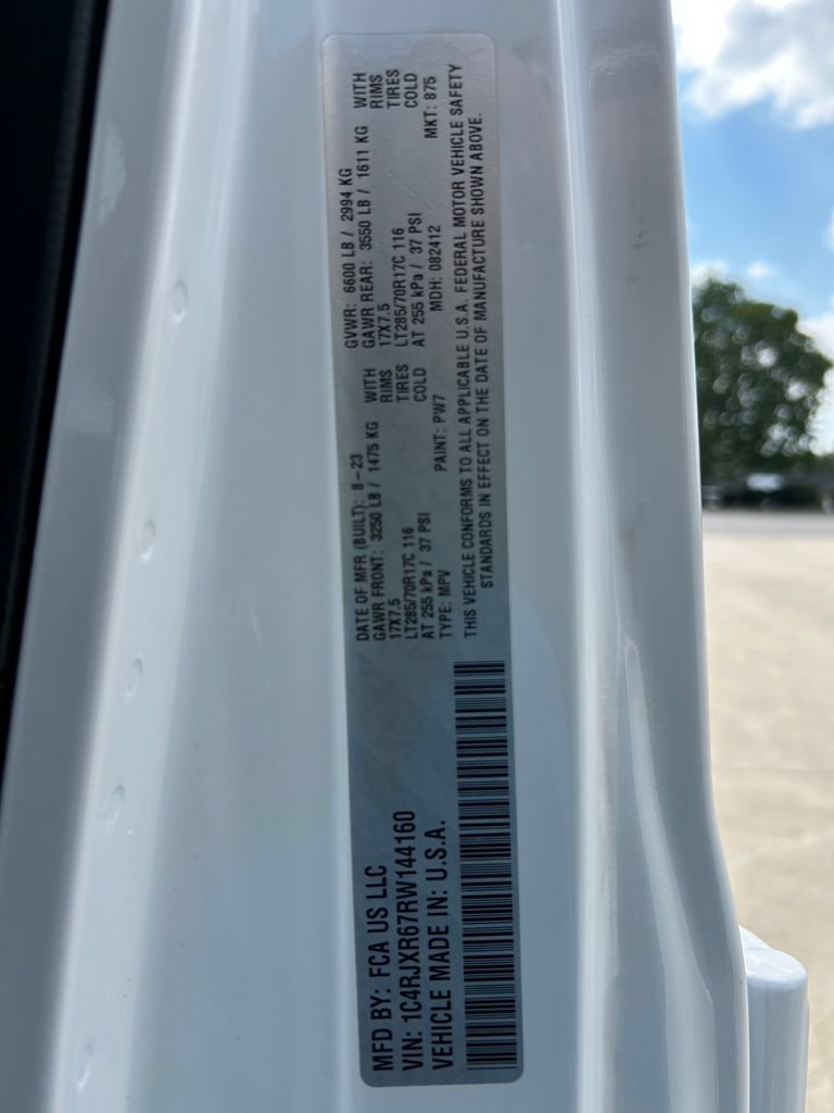 Used 2024 Jeep Wrangler Unlimited Rubicon 4xe AWD/4WD image 16