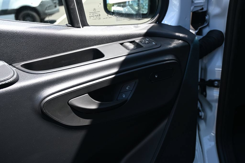 Used 2026 Mercedes-Benz Sprinter 4500 image 7