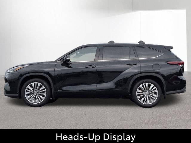 Certified 2026 Toyota Highlander Platinum AWD/4WD image 10