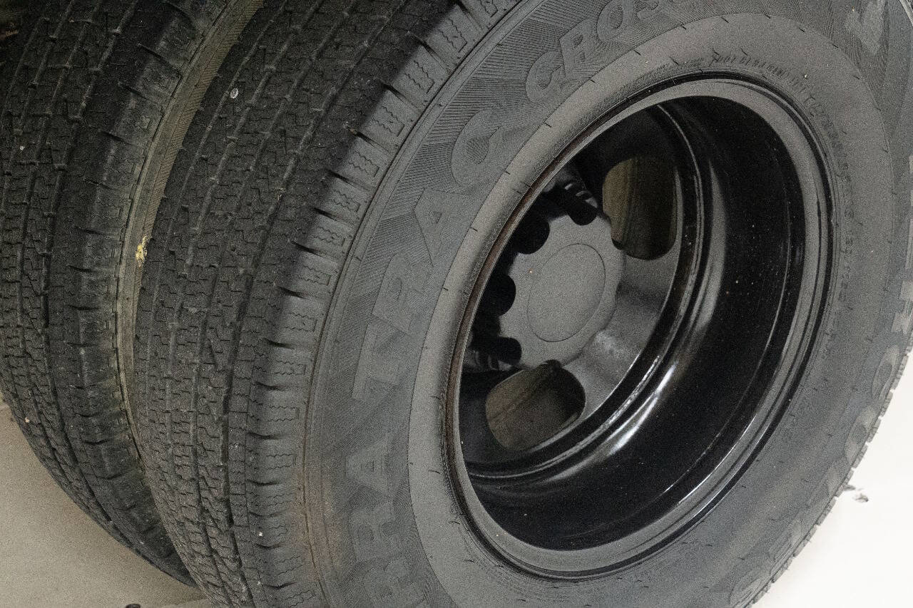 Used 2002 Chevrolet Silverado 3500 2WD Extended Cab image 58