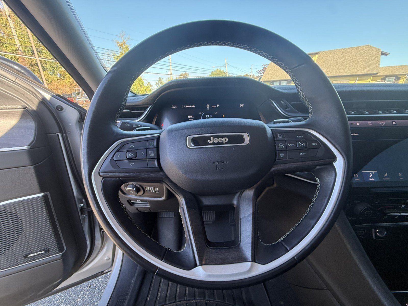 Used 2021 Jeep Grand Cherokee L Limited AWD/4WD image 15