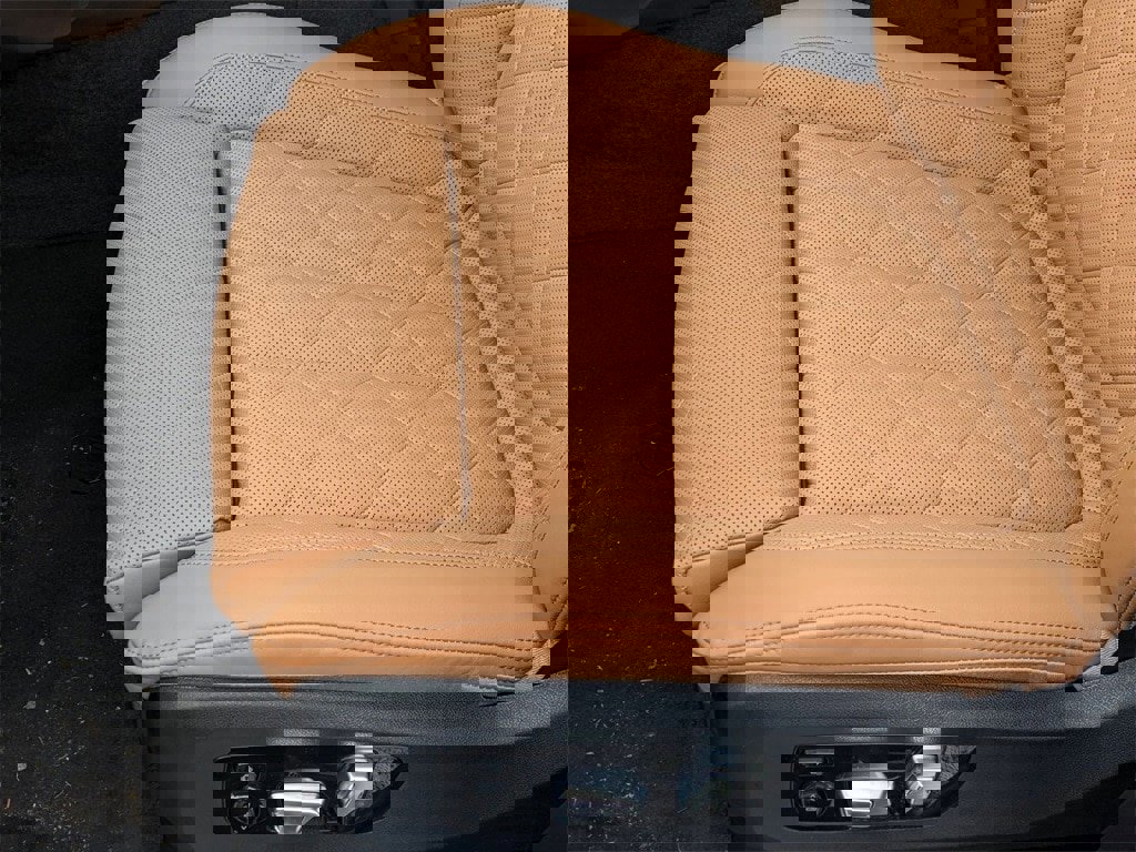 New 2025 BMW X7 xDrive40i w/ Premium Package image 8