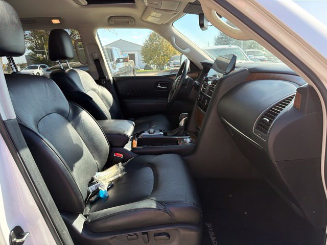 Used 2024 Nissan Armada SL w/ Captain's Chairs Package AWD/4WD image 25