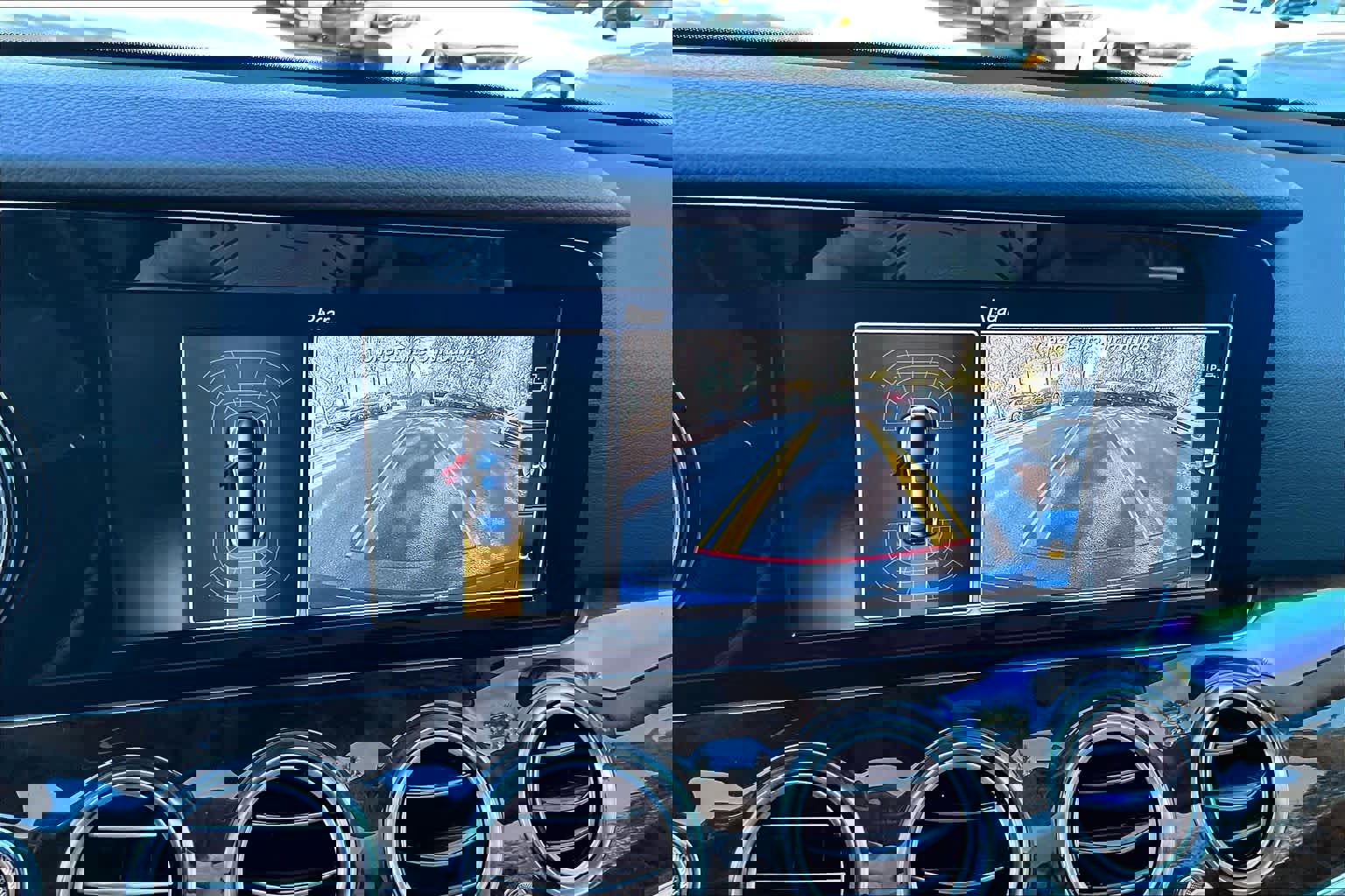 Used 2018 Mercedes-Benz E 300 image 26