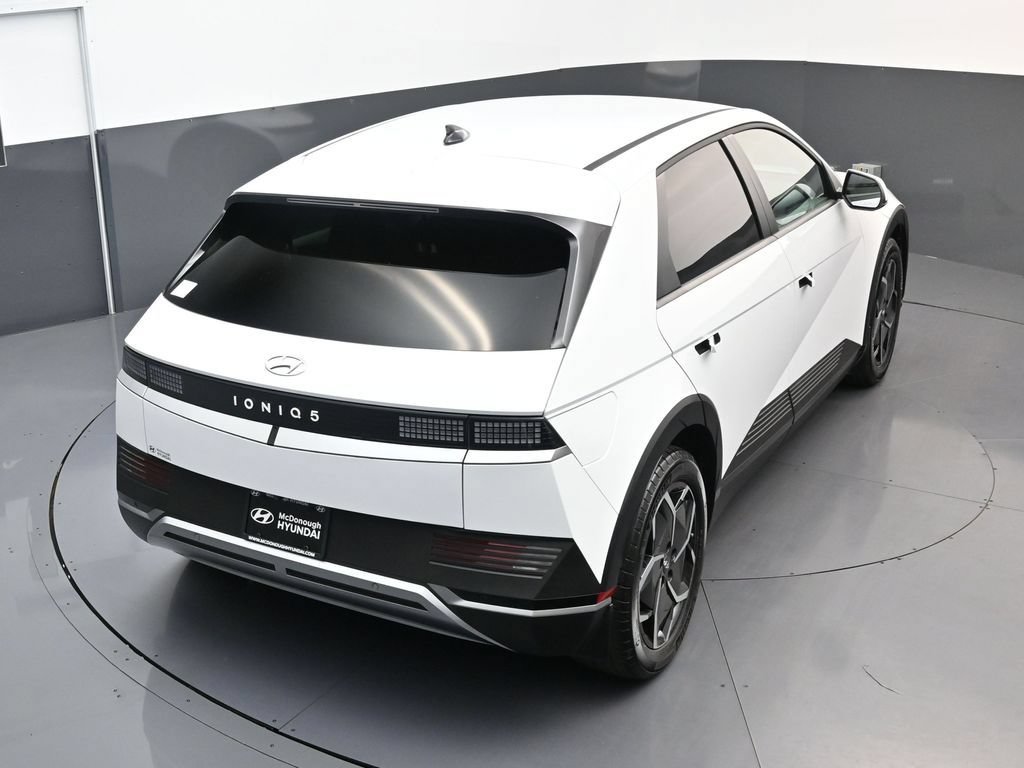 Certified 2024 Hyundai Ioniq 5 SEL RWD image 17