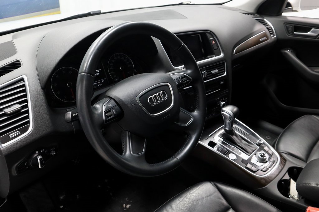 Used 2017 Audi Q5 2.0T Premium image 27