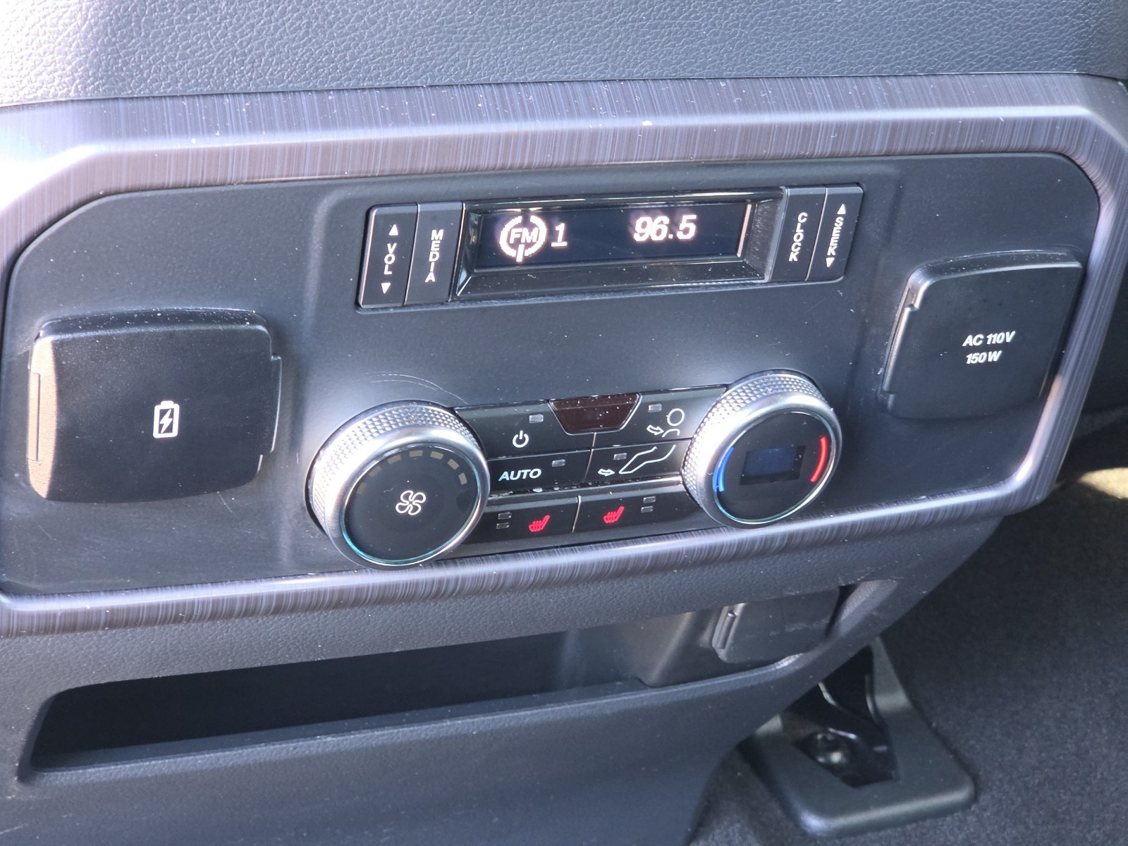 Used 2024 Ford Expedition Platinum AWD/4WD image 14