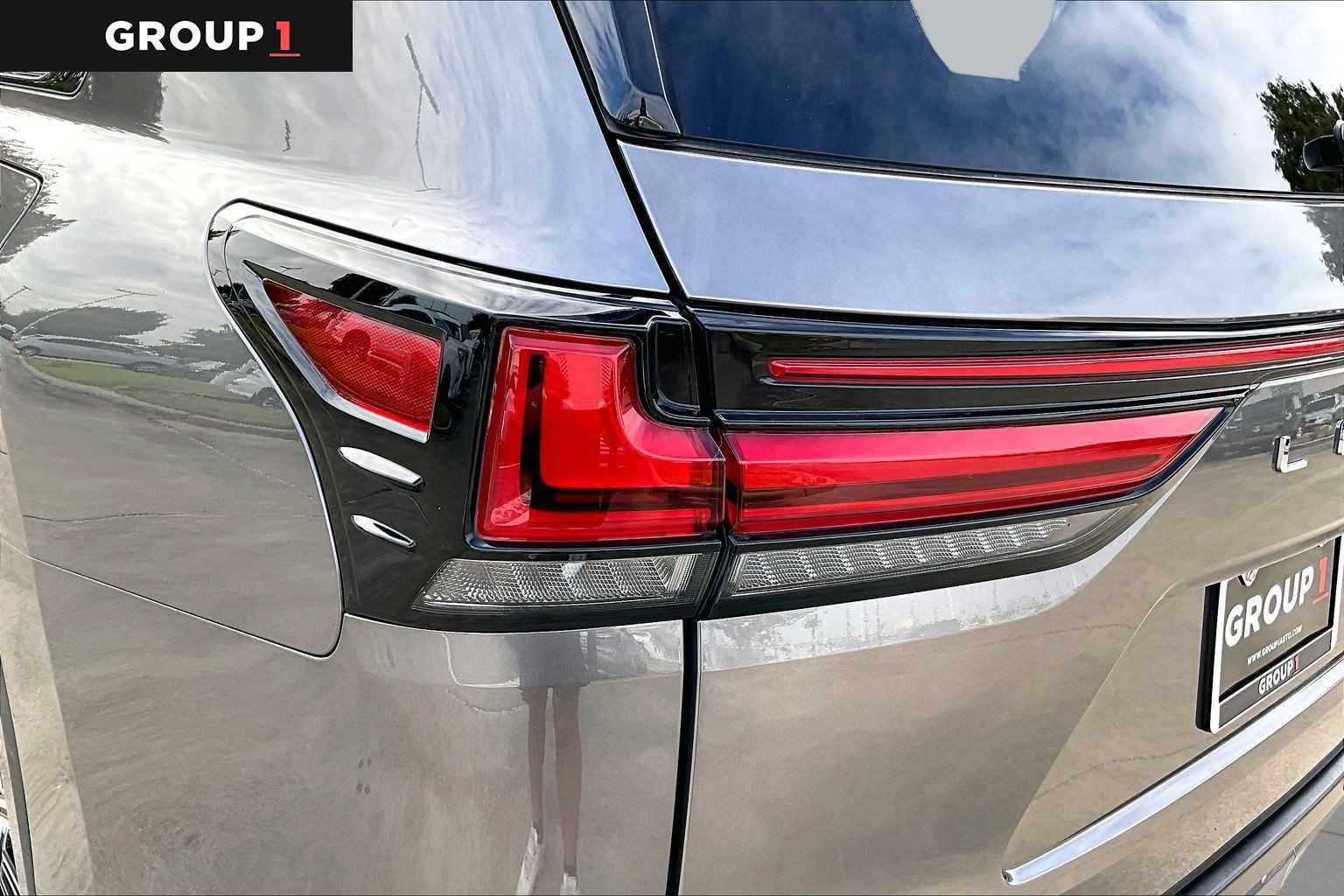 Used 2025 Lexus LX 600 4WD w/ Accessory Package (2T) image 26