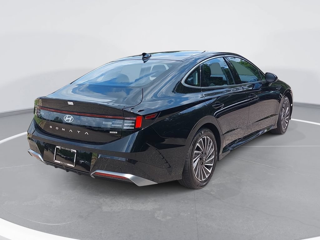 Certified 2025 Hyundai Sonata SEL FWD image 5