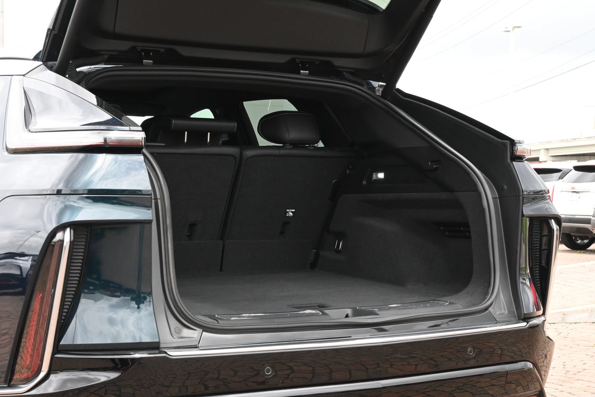 Used 2024 Cadillac Lyriq Luxury RWD image 21