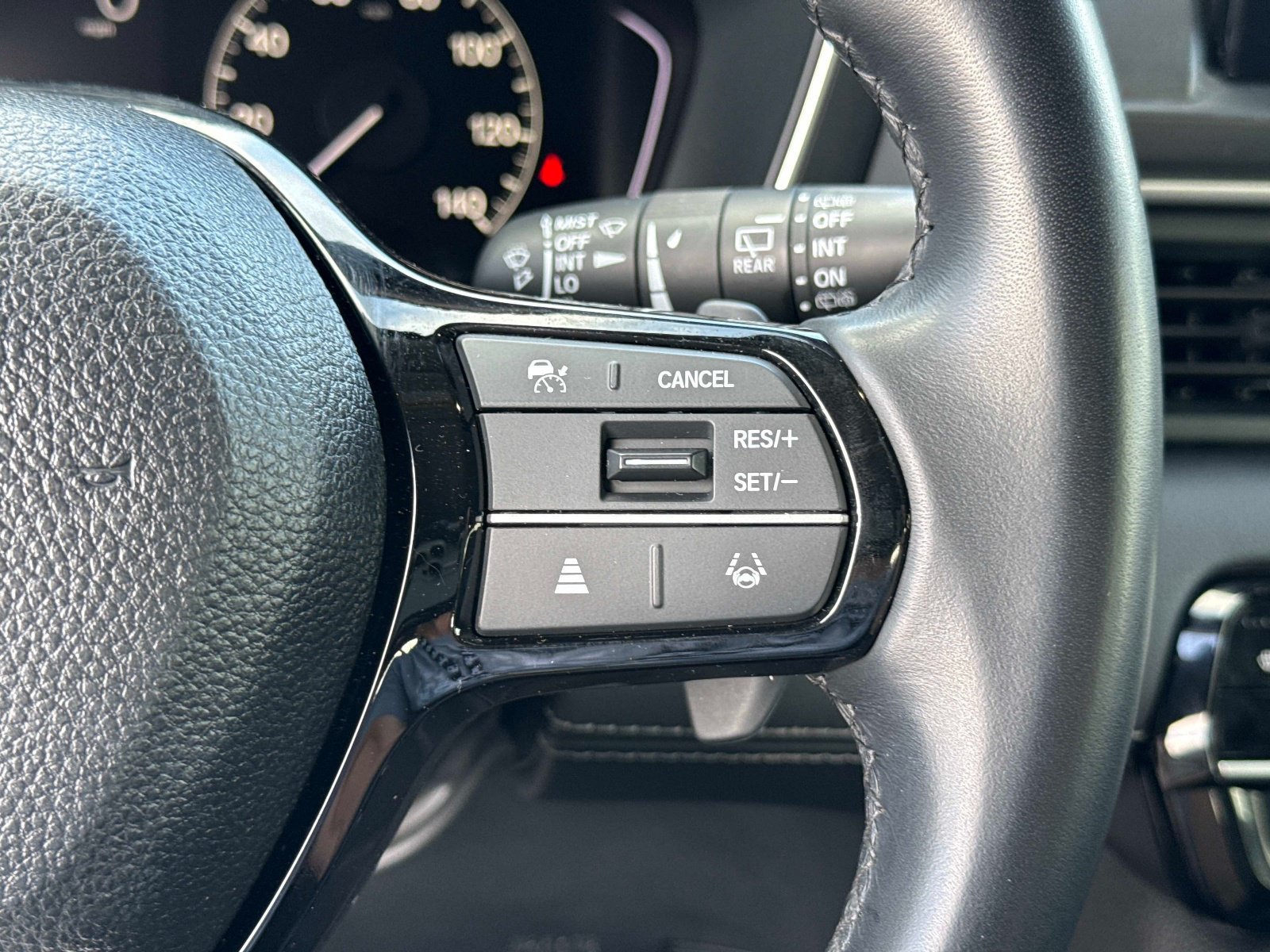 Used 2024 Honda Pilot Touring image 30