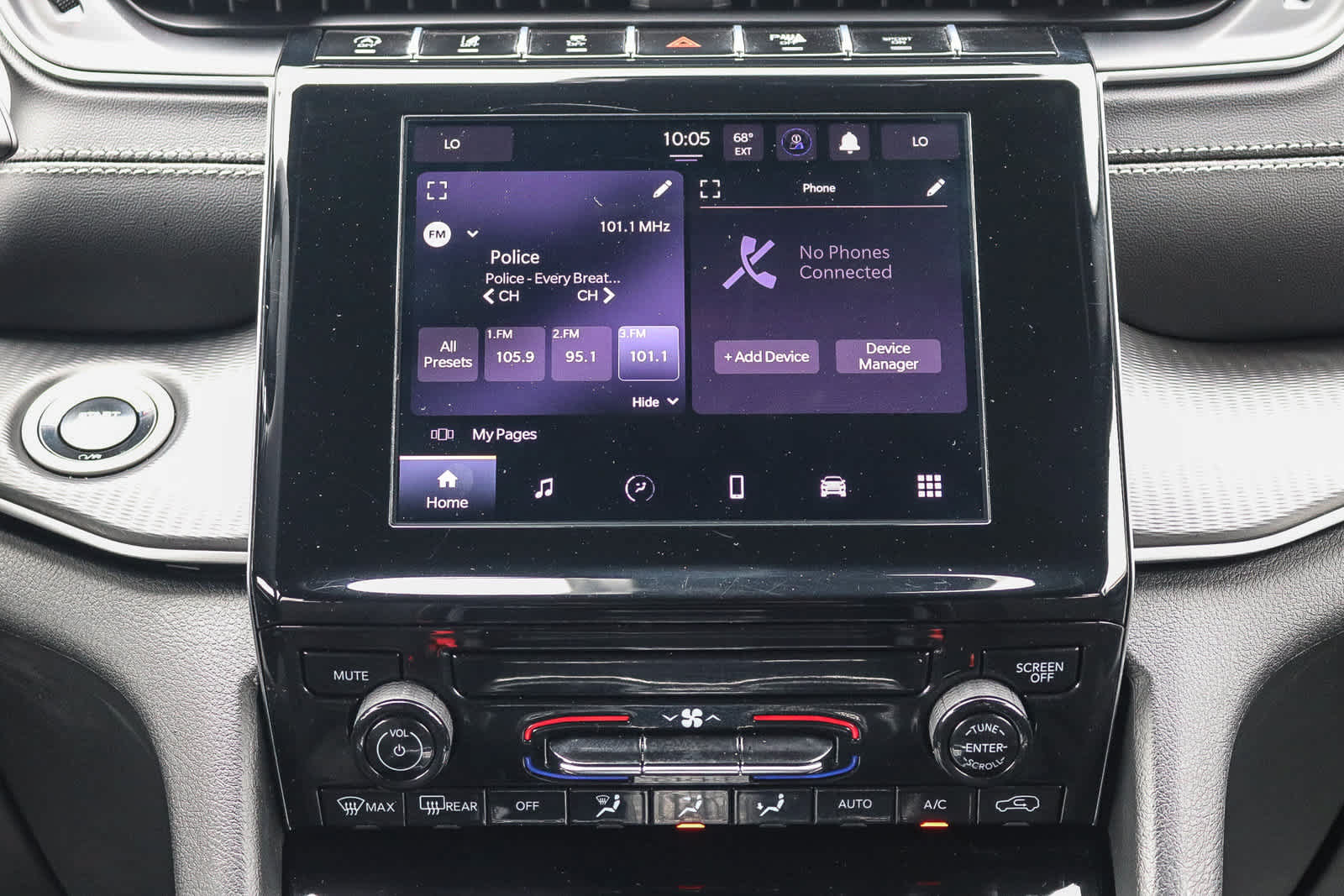 Used 2025 Jeep Grand Cherokee L Laredo RWD image 12