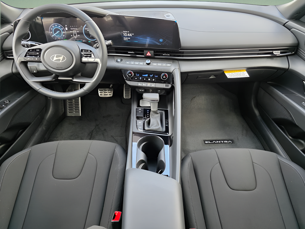 New 2026 Hyundai Elantra SEL FWD image 15