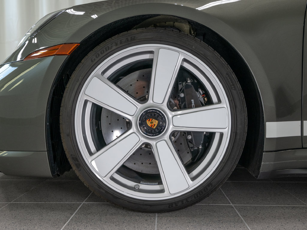 Used 2025 Porsche 911 Turbo S AWD/4WD image 49