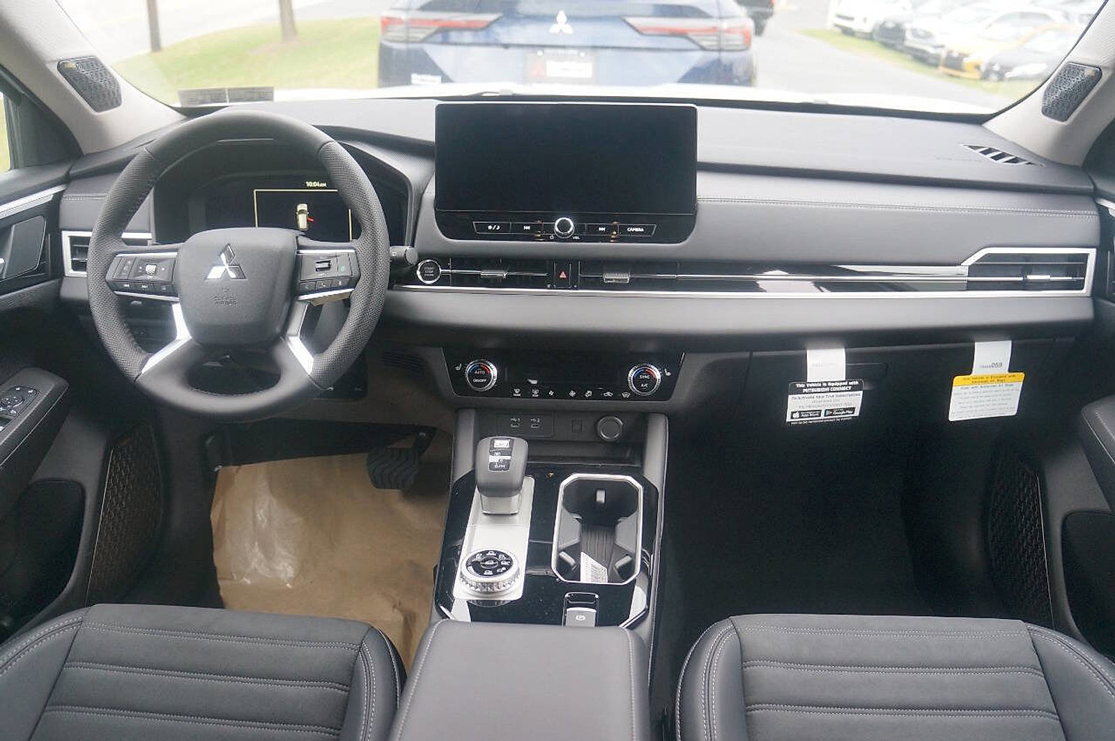 New 2025 Mitsubishi Outlander SE image 23