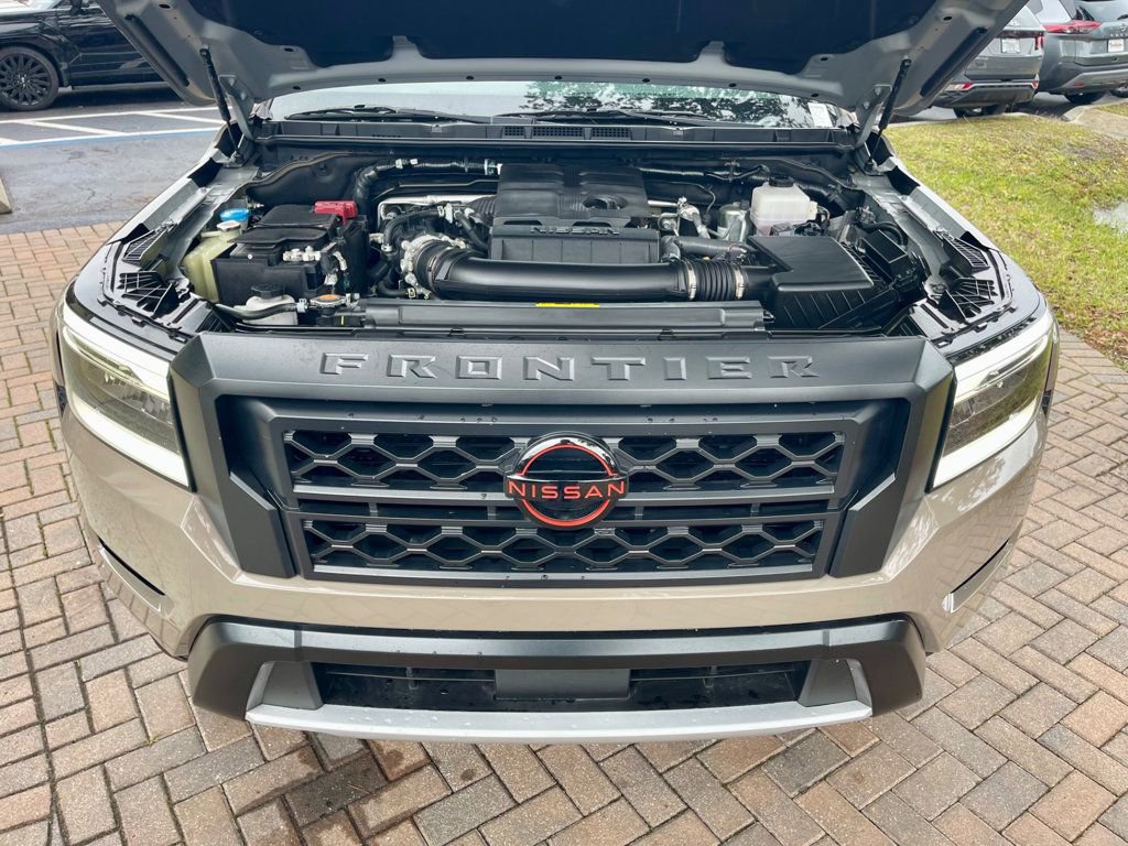 Used 2024 Nissan Frontier PRO-4X w/ Off-Road Protection Package image 16