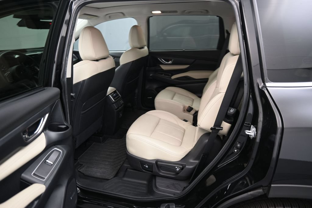 Used 2023 Subaru Ascent Limited w/ Technology Package AWD/4WD image 18