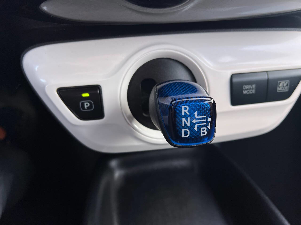 Used 2016 Toyota Prius Two image 16