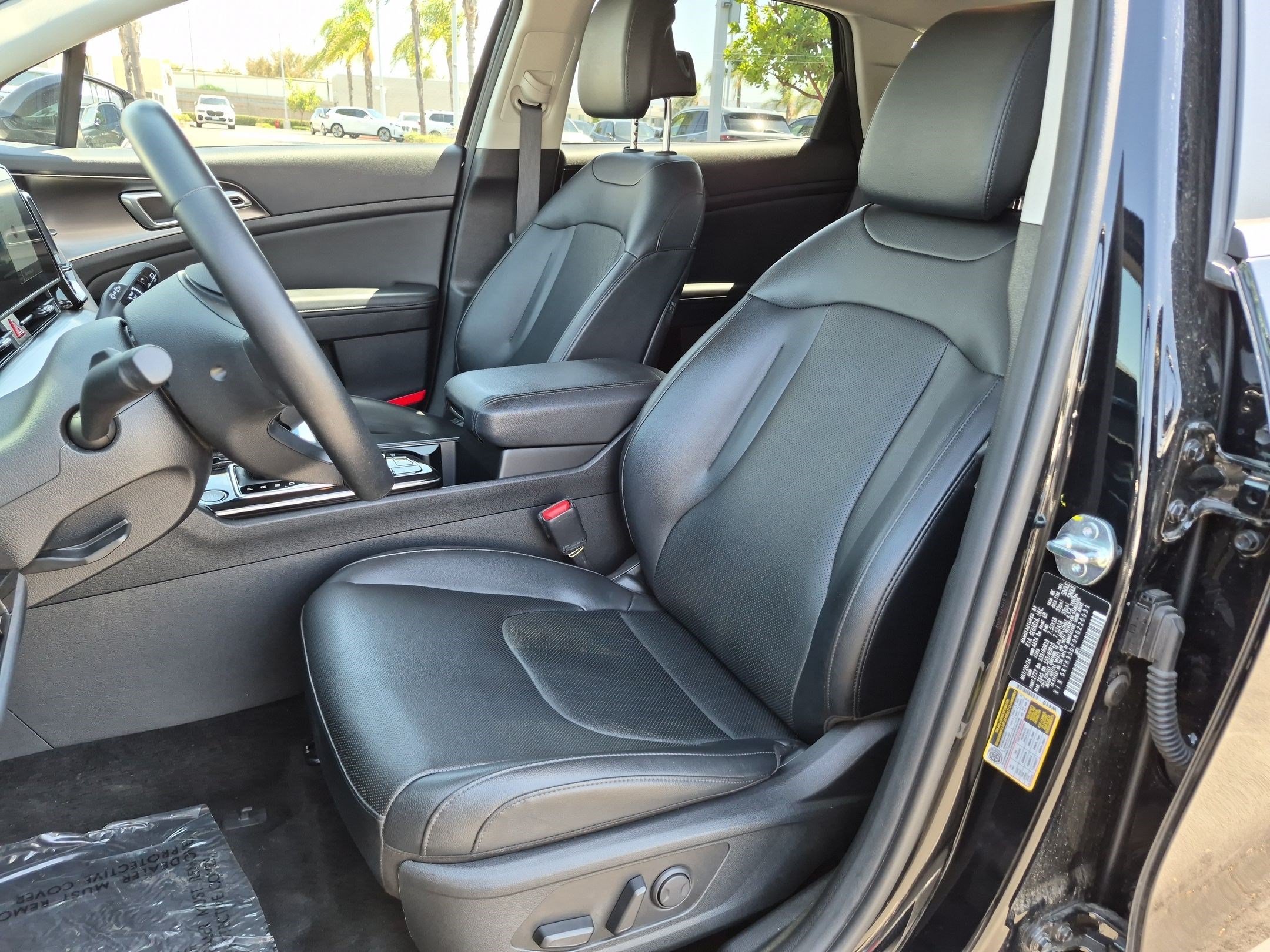 Used 2024 Kia Sportage EX FWD image 16