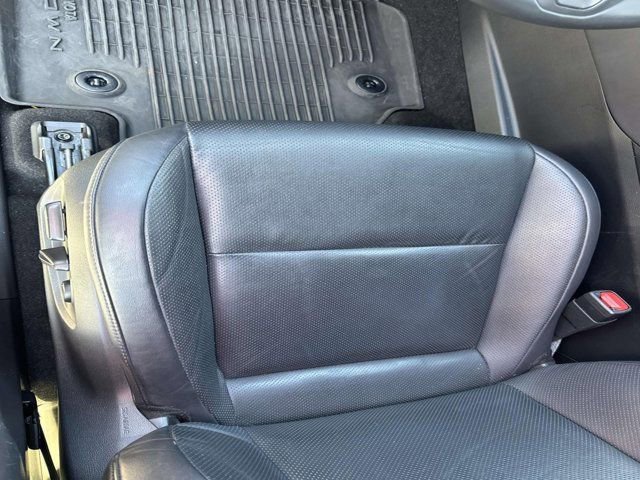 Certified 2023 Toyota Crown Limited image 9