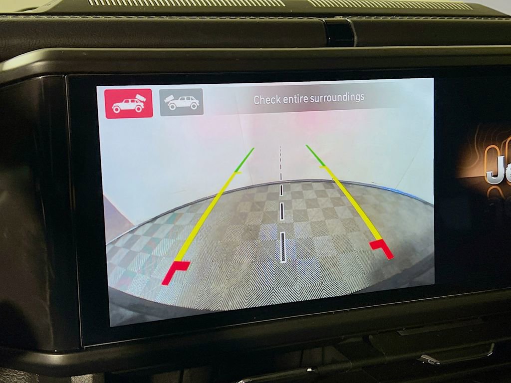 Used 2024 Jeep Wrangler Unlimited Sahara w/ Technology Group image 13