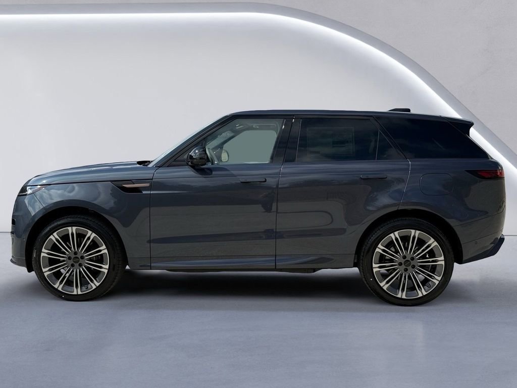 New 2026 Land Rover Range Rover Sport Dynamic SE image 3