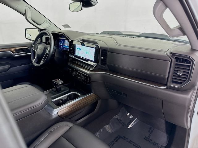 Used 2023 Chevrolet Silverado 1500 LT Trail Boss w/ LT Trail Boss Premium Package image 32