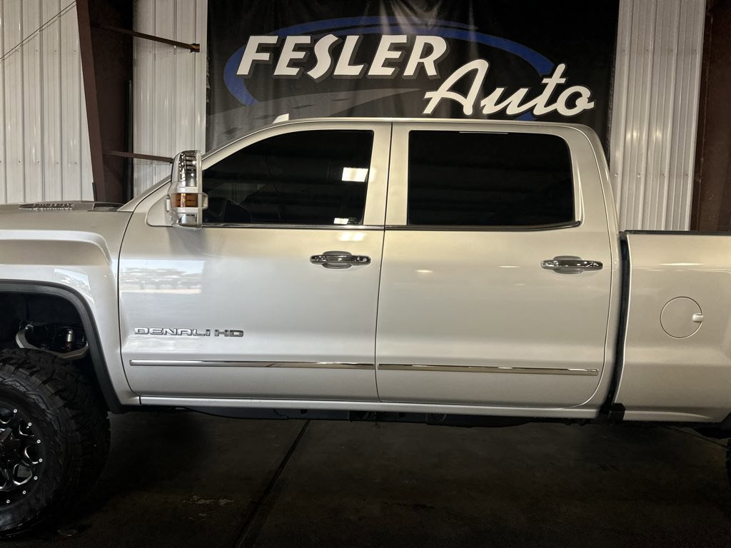 Used 2018 GMC Sierra 2500 Denali w/ Duramax Plus Package image 25