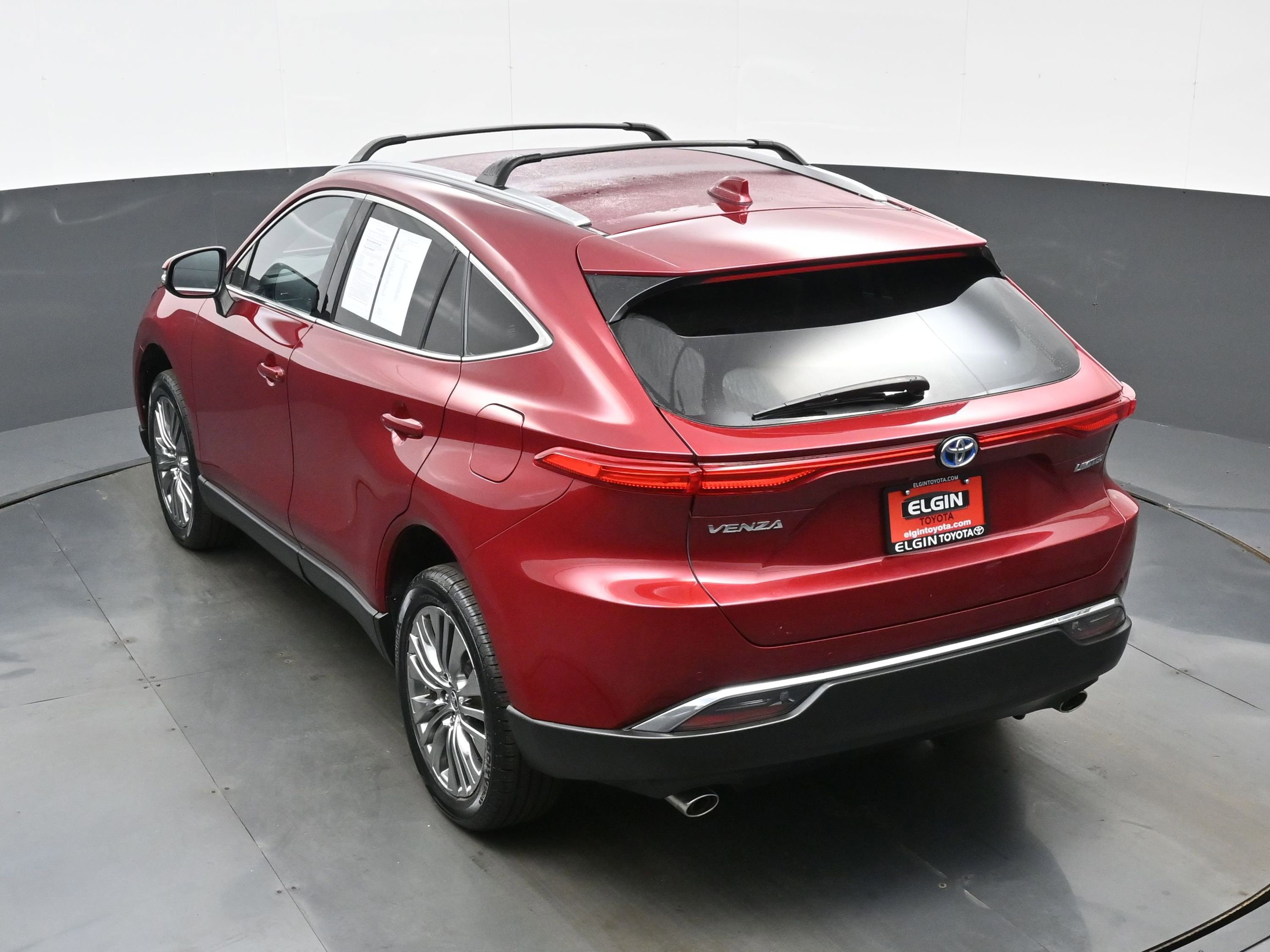 Used 2024 Toyota Venza Limited AWD/4WD image 39