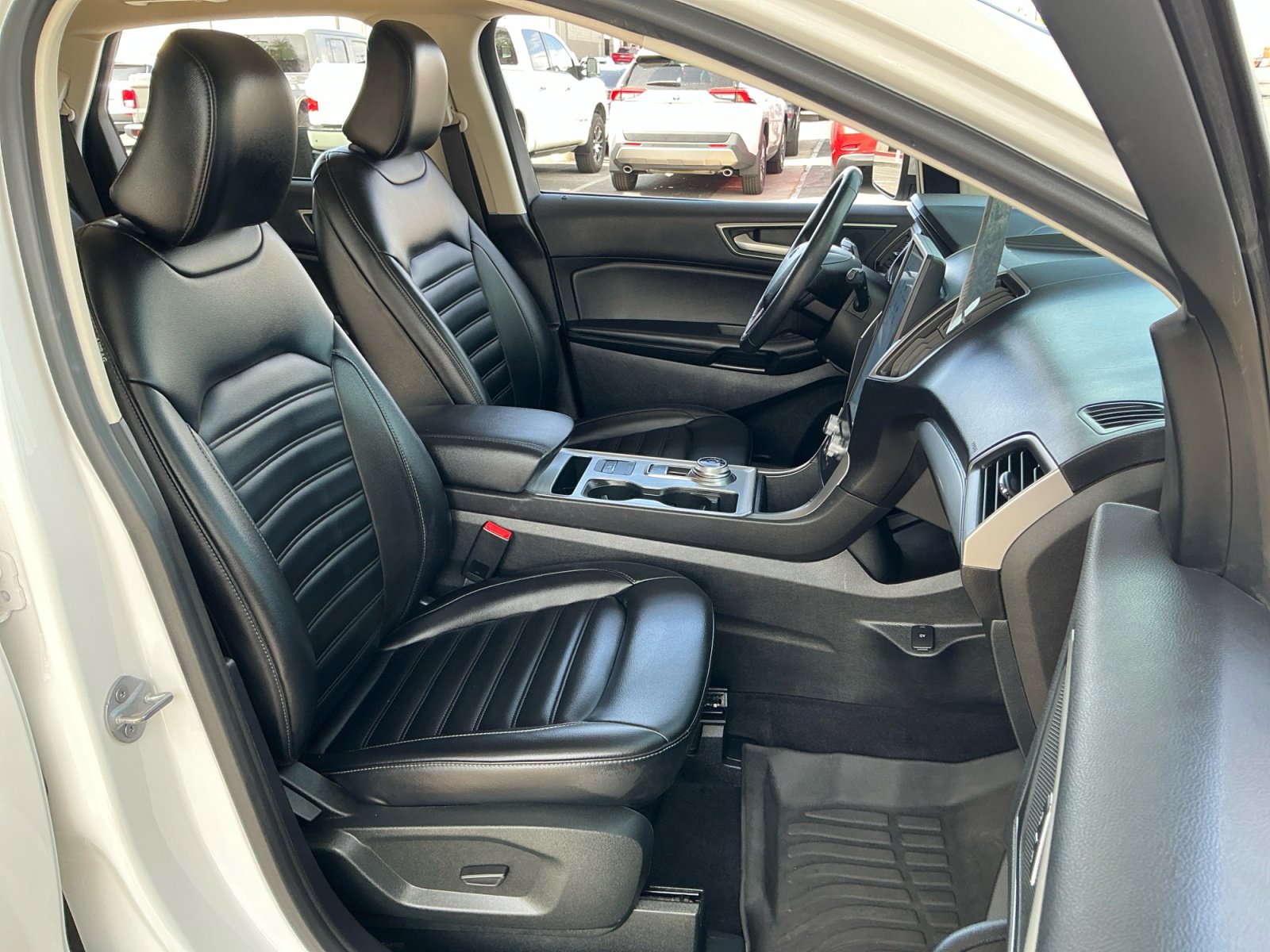 Used 2022 Ford Edge SEL AWD/4WD image 19