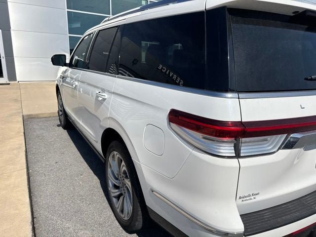 Used 2023 Lincoln Navigator Reserve AWD/4WD image 17