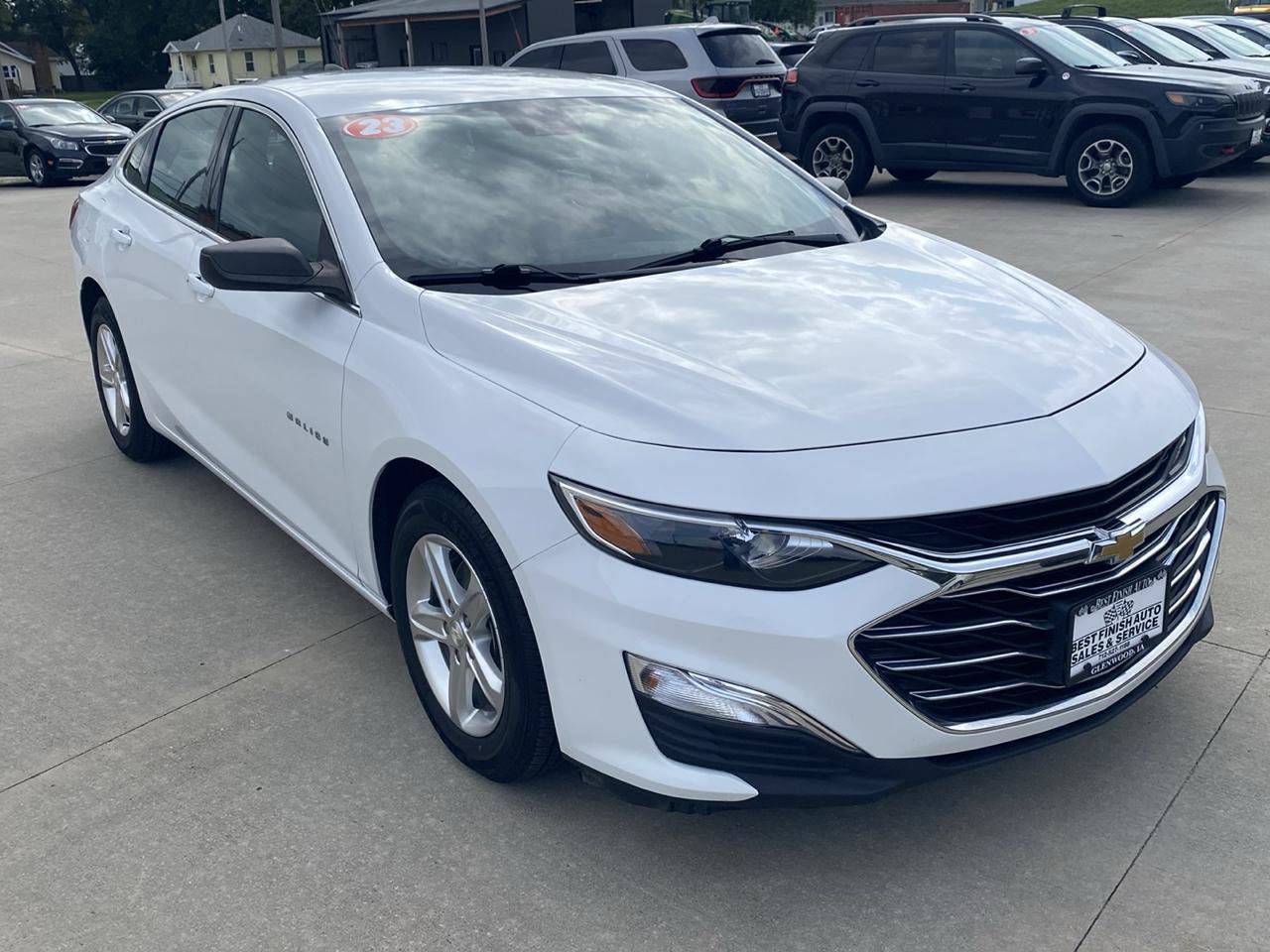 Used 2023 Chevrolet Malibu LS FWD image 4