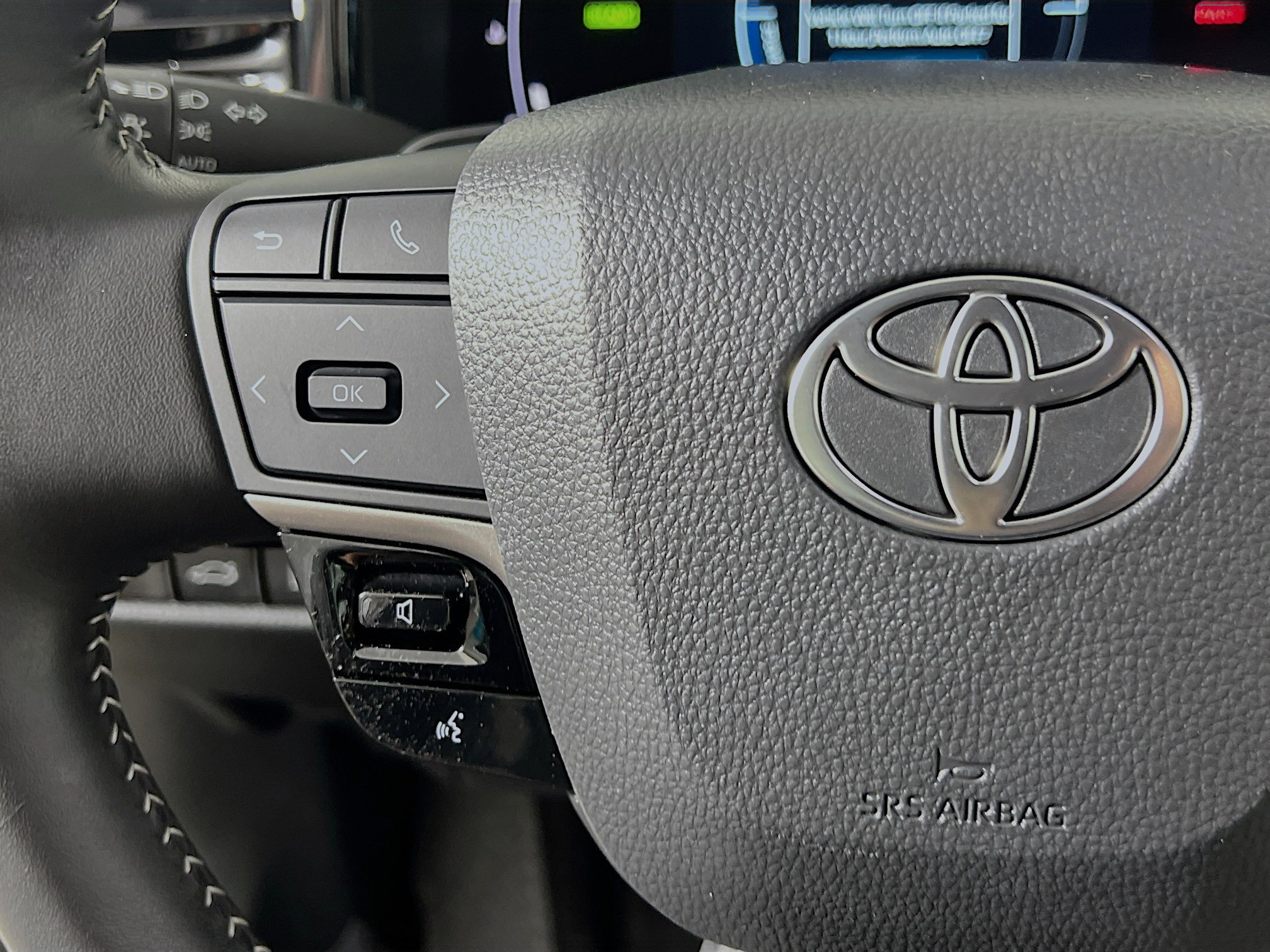 Used 2025 Toyota Camry SE FWD image 19
