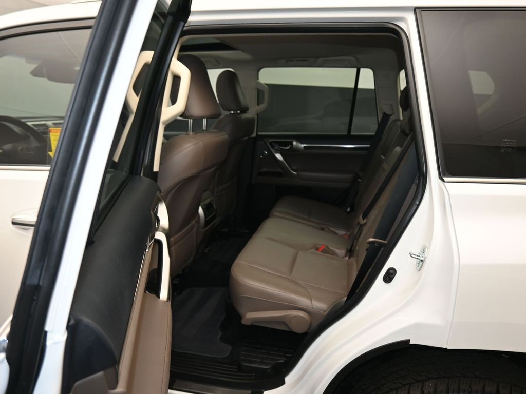 Used 2021 Lexus GX 460 Luxury image 33