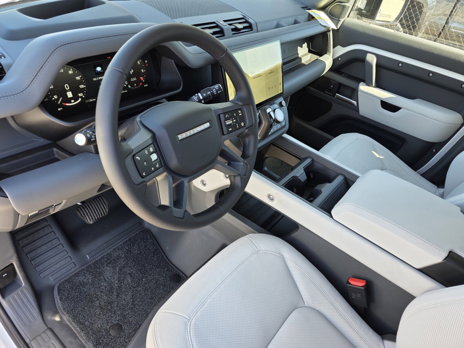 Used 2026 Land Rover Defender 110 S image 12