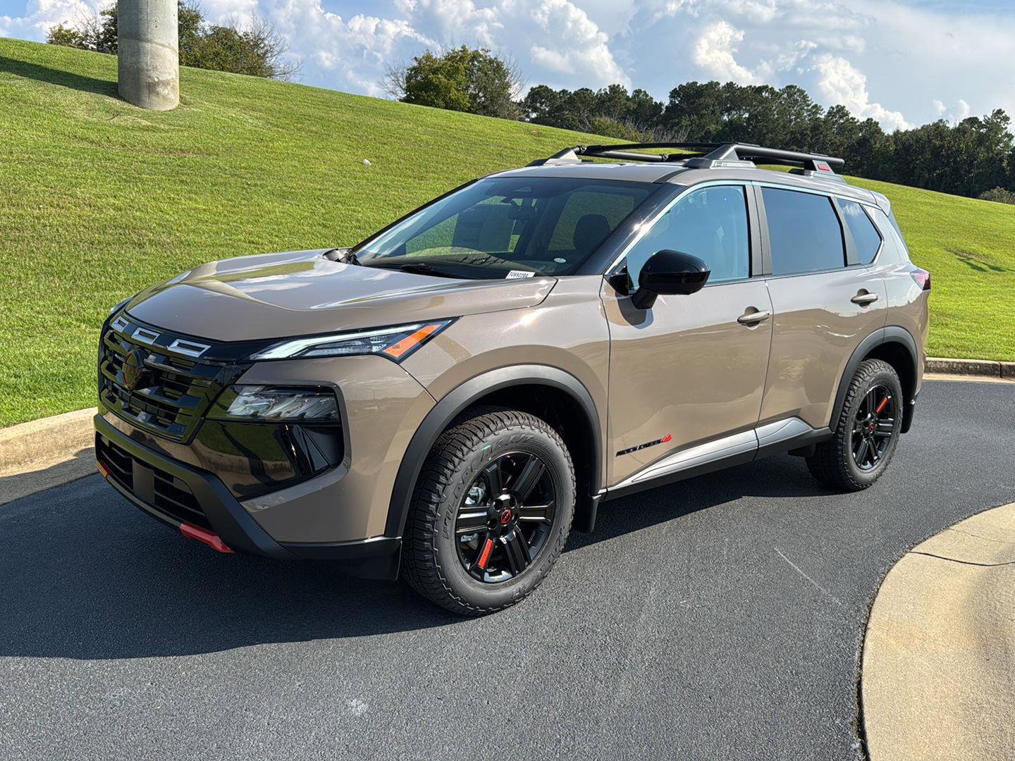 New 2026 Nissan Rogue SV image 1