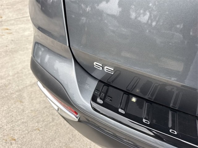 Used 2025 Volkswagen Taos SE image 24