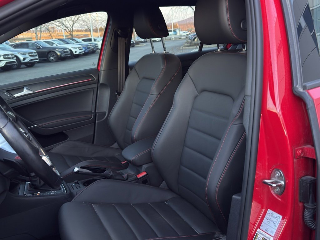 Used 2021 Volkswagen GTI SE image 14