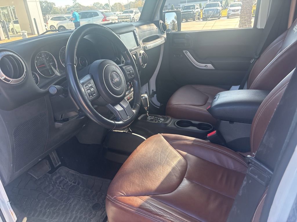 Used 2018 Jeep Wrangler Unlimited Sahara w/ Connectivity Group image 7