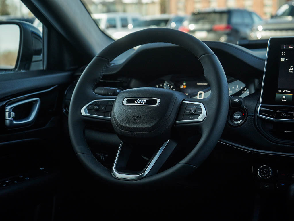 New 2026 Jeep Compass Latitude AWD/4WD image 15