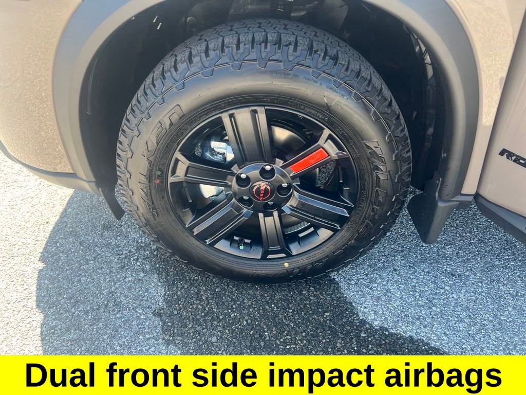 Certified 2025 Nissan Rogue SV image 27