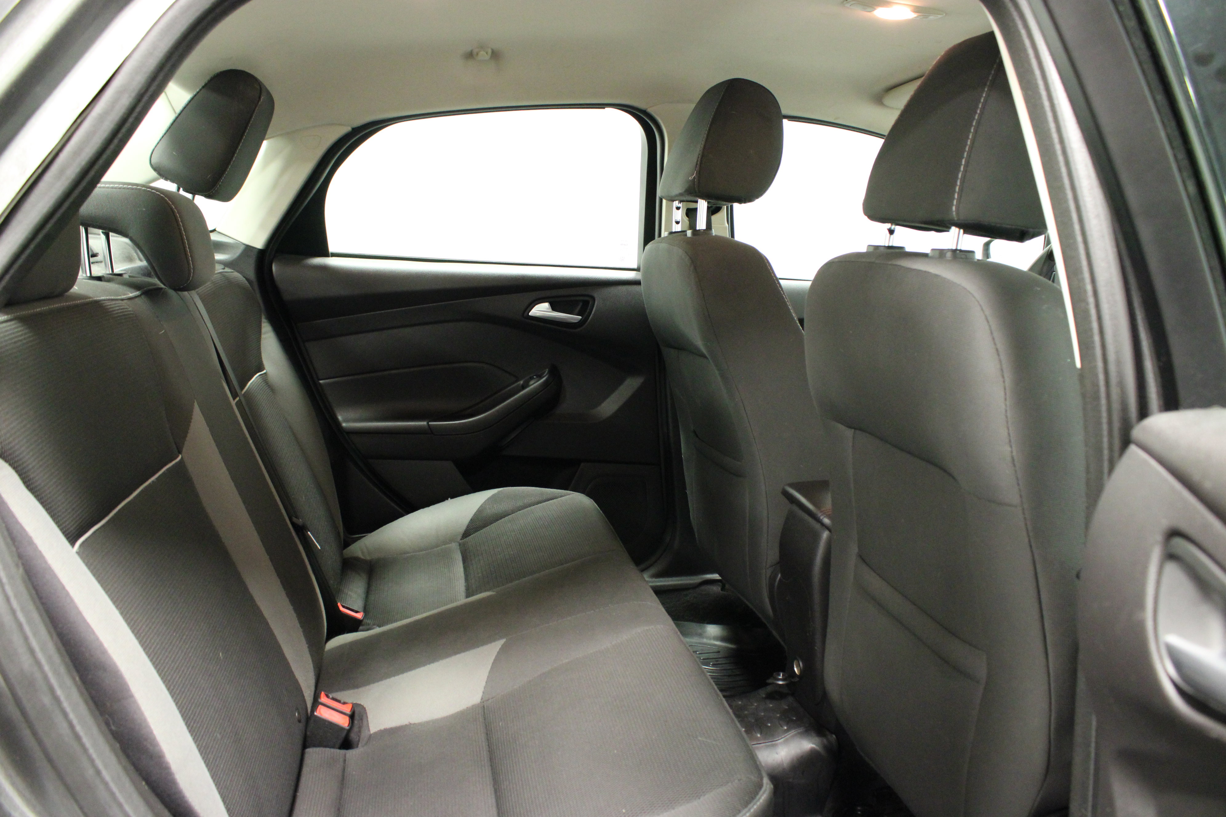 Used 2014 Ford Focus SE image 13