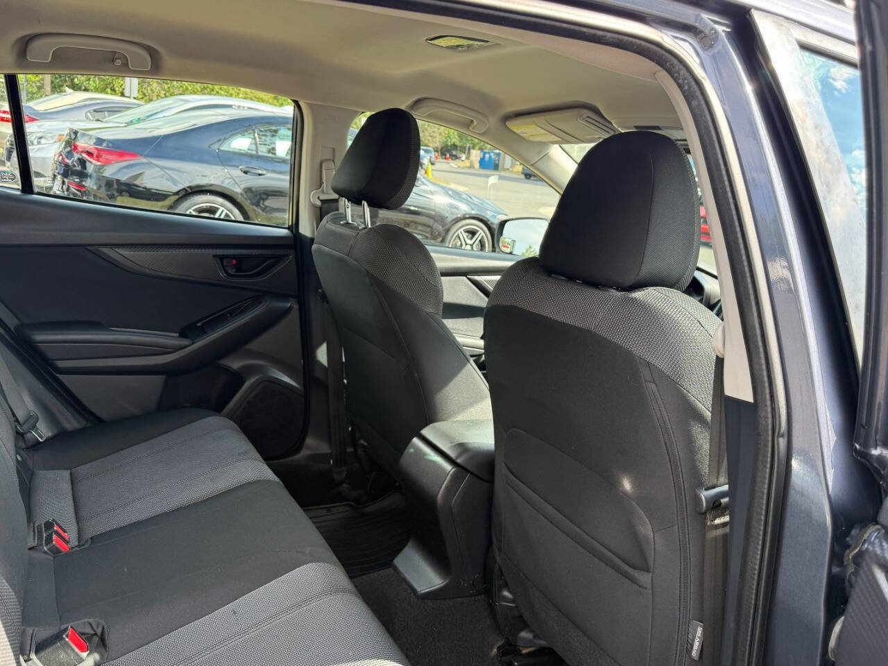 Used 2017 Subaru Impreza 2.0i Premium image 29