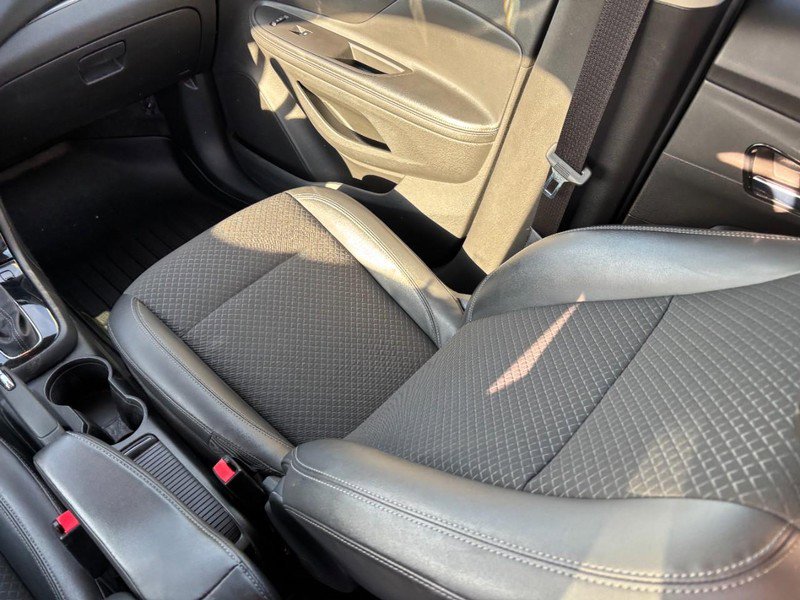 Used 2019 Buick Encore Preferred image 14